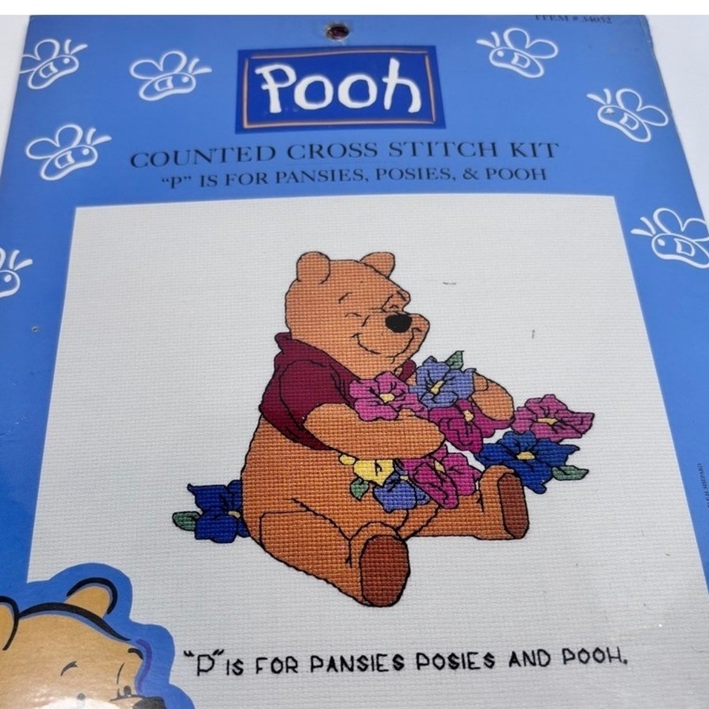 Leisure Arts Disney Winnie The Pooh P Is For Pooh Cross Stitch Kit 34032 Vtg 90s